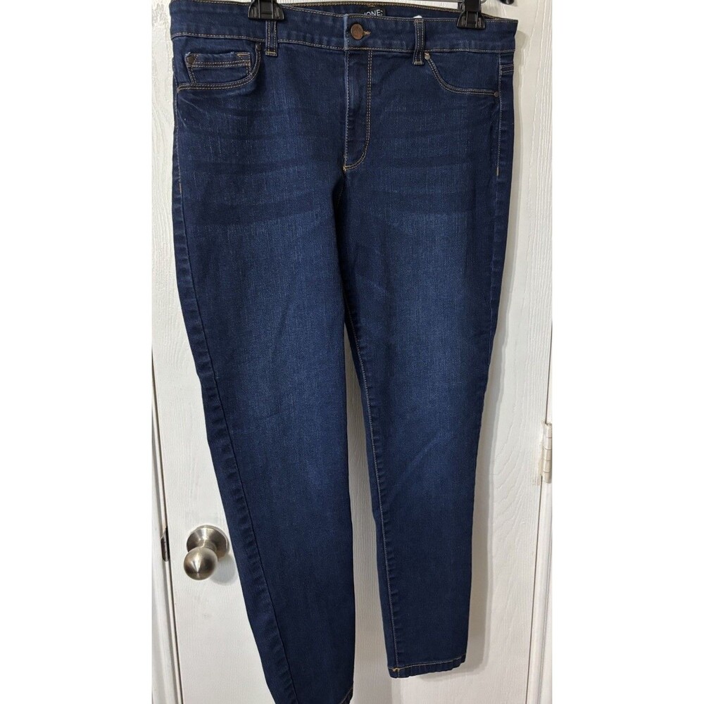 Jones New York Woman’s Jeans Size 16 Essex Skinny Jeans Blue Denim